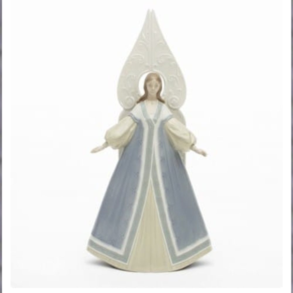 Lladró Blessing Cantata Figurine